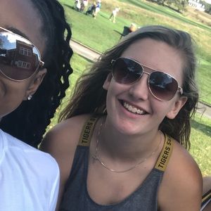 Meet your Posher, Paige